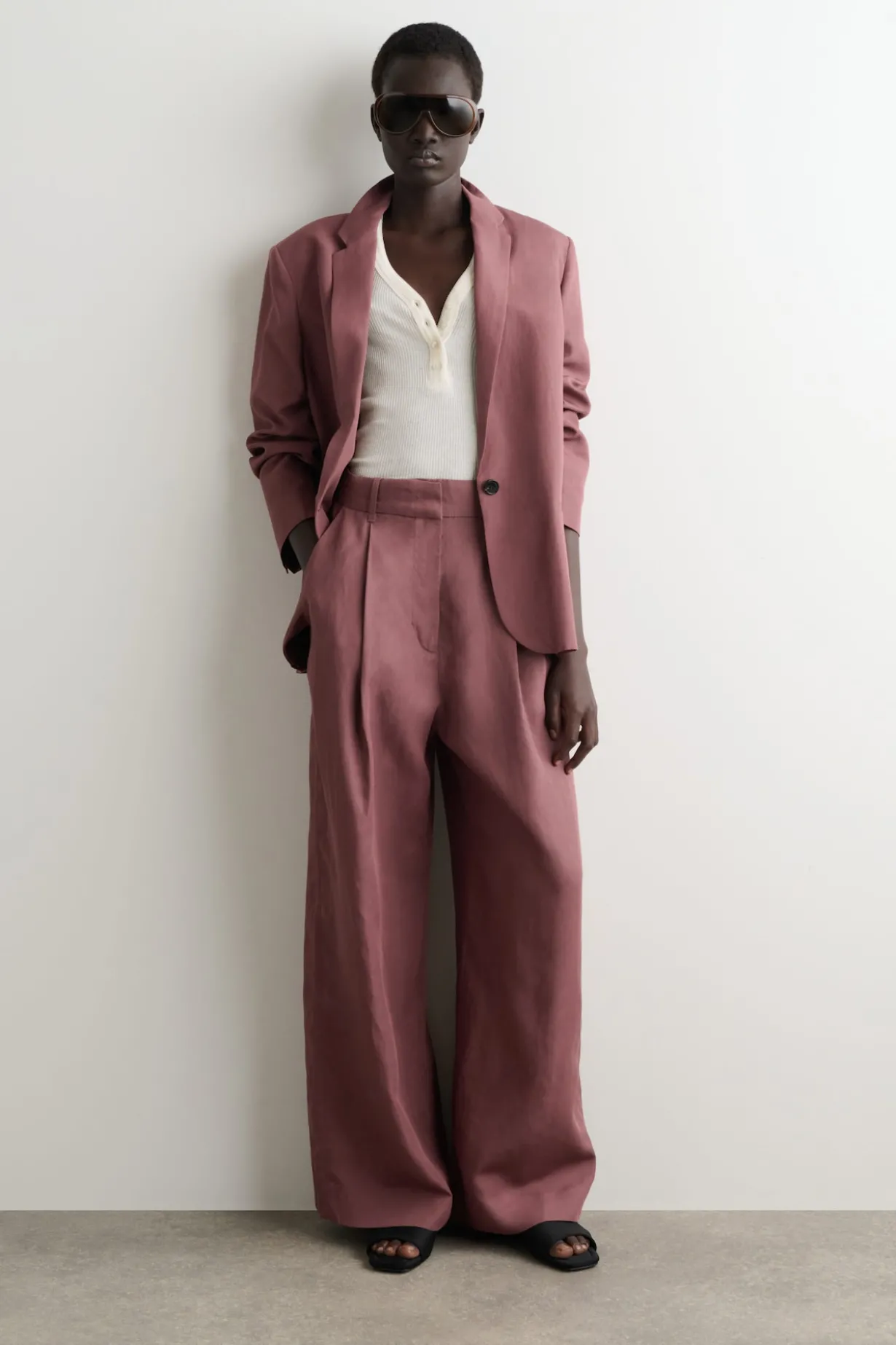 RELAXED LINEN-BLEND WIDE-LEG PANTS