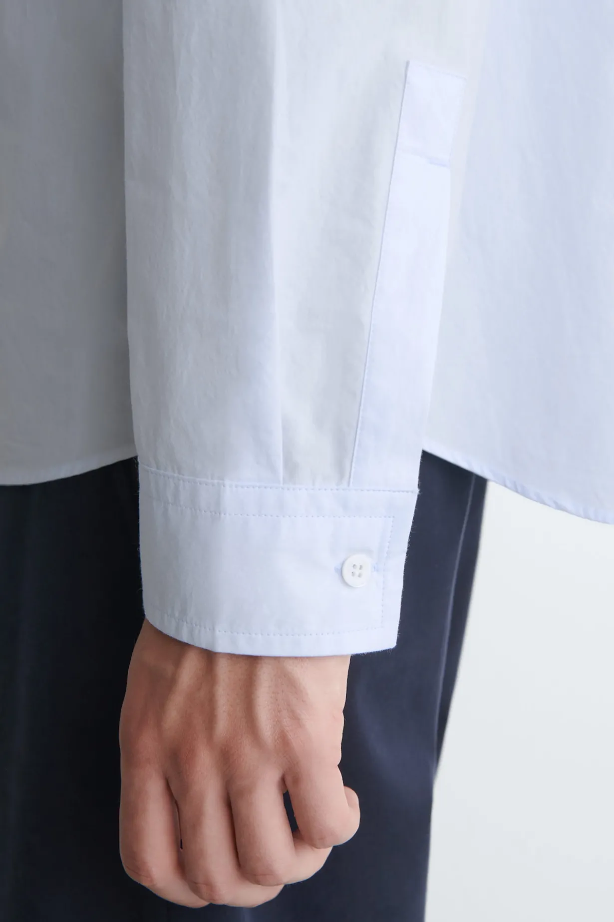 RELAXED PIMA COTTON POPLIN SHIRT
