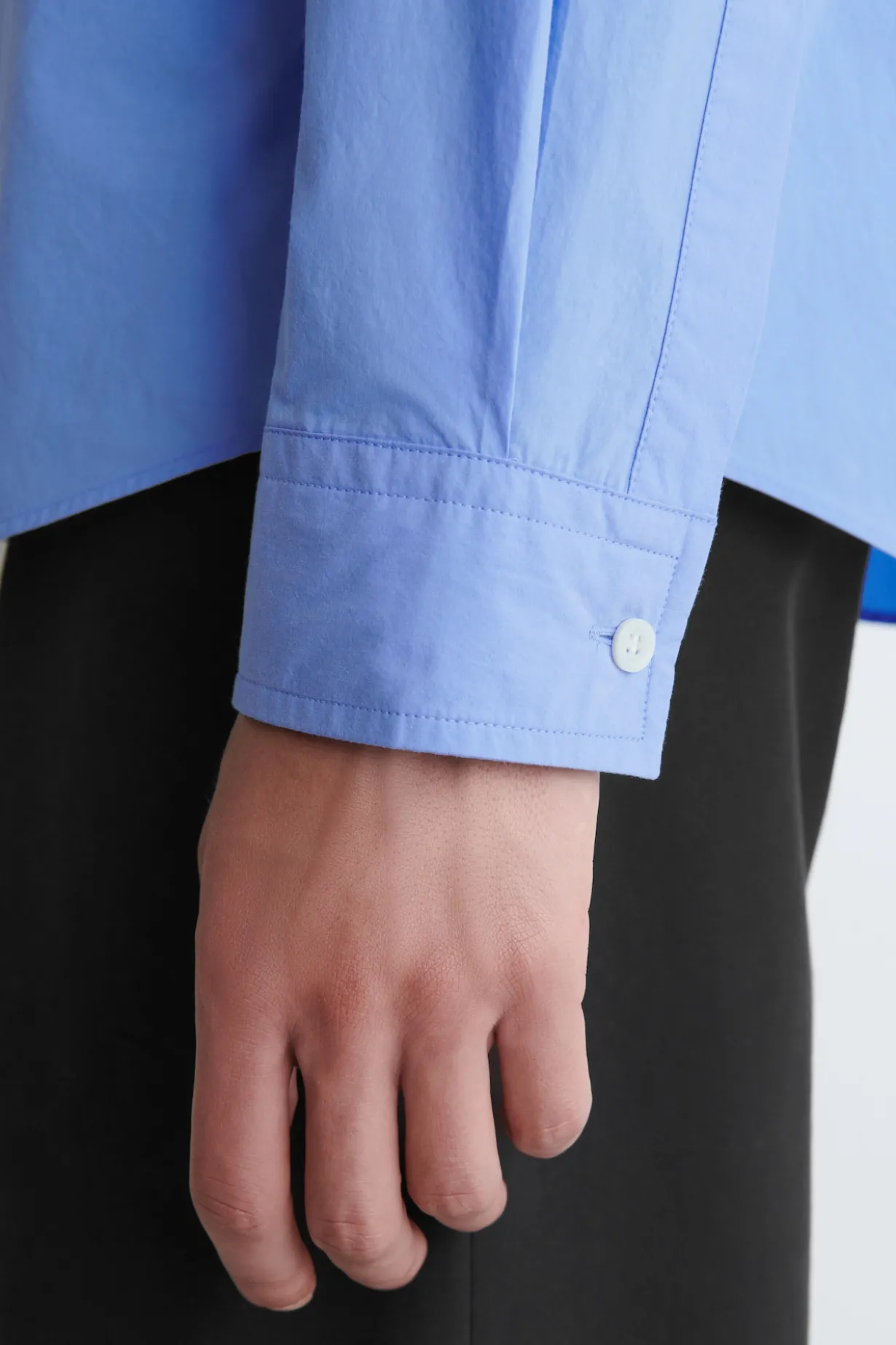 RELAXED PIMA COTTON POPLIN SHIRT