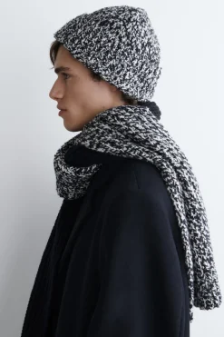 REVERSIBLE FLECKED WOOL-BLEND SCARF