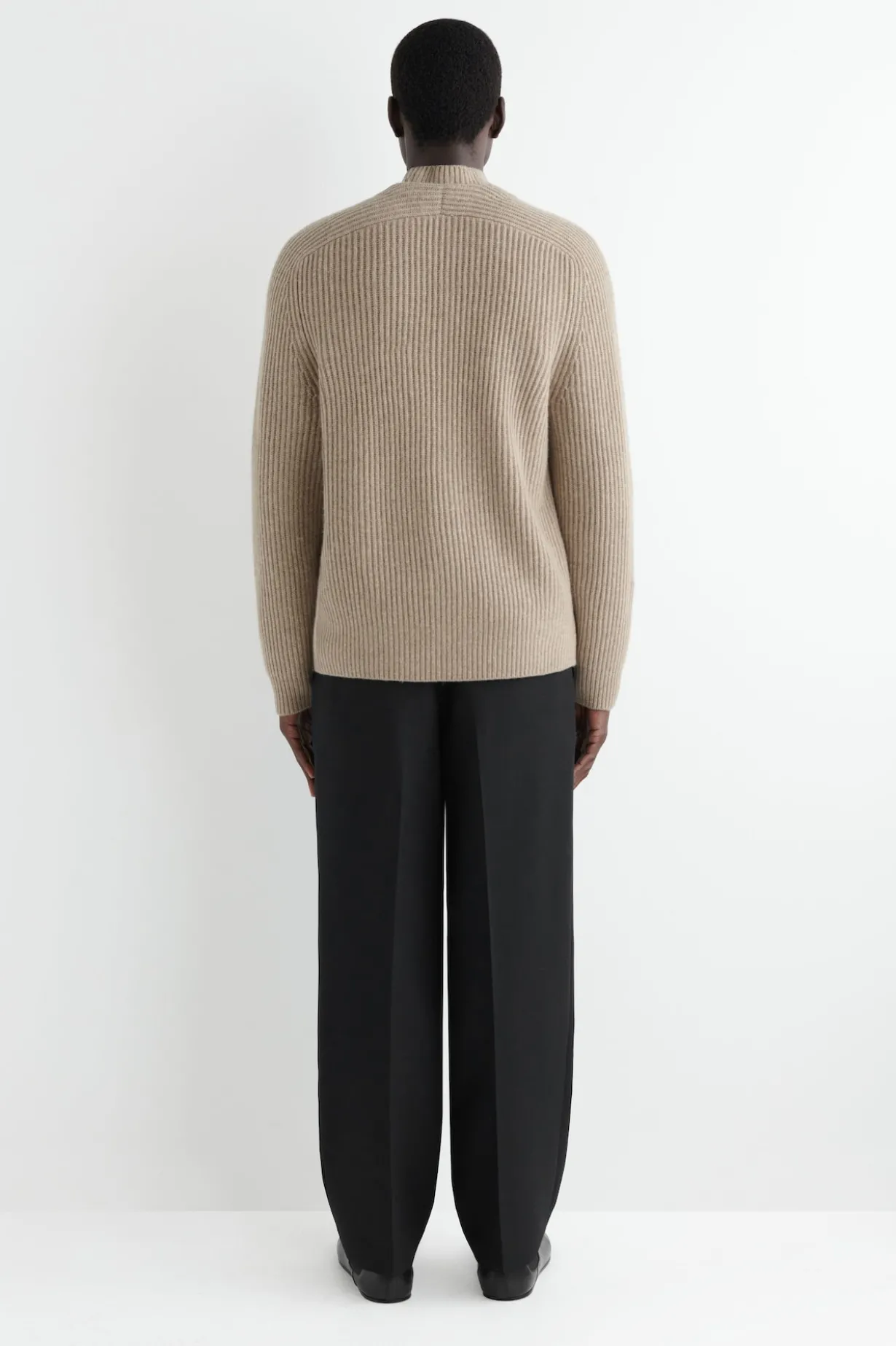 RIBBED WOOL CREW-NECK SWEATER