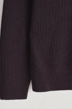 RIBBED WOOL MOCK-NECK SWEATER