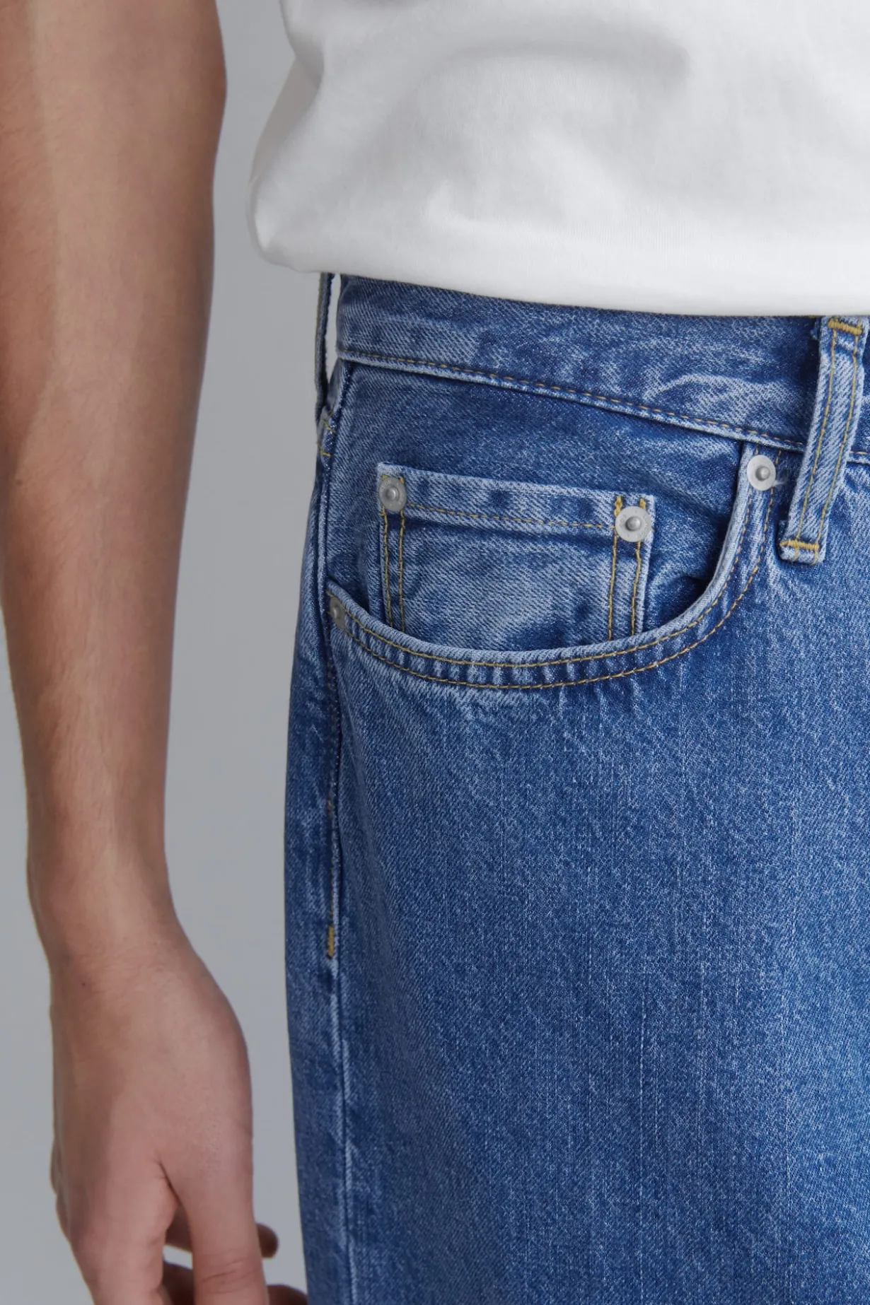 RIDER RELAXED-FIT STRAIGHT-LEG JEANS