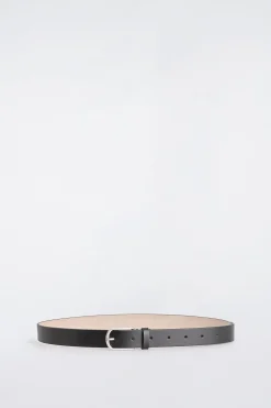 ROUNDED-BUCKLE LEATHER BELT