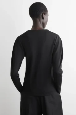 ROUNDED-SLEEVE TOP