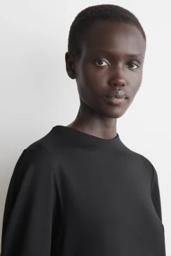ROUNDED-SLEEVE TOP