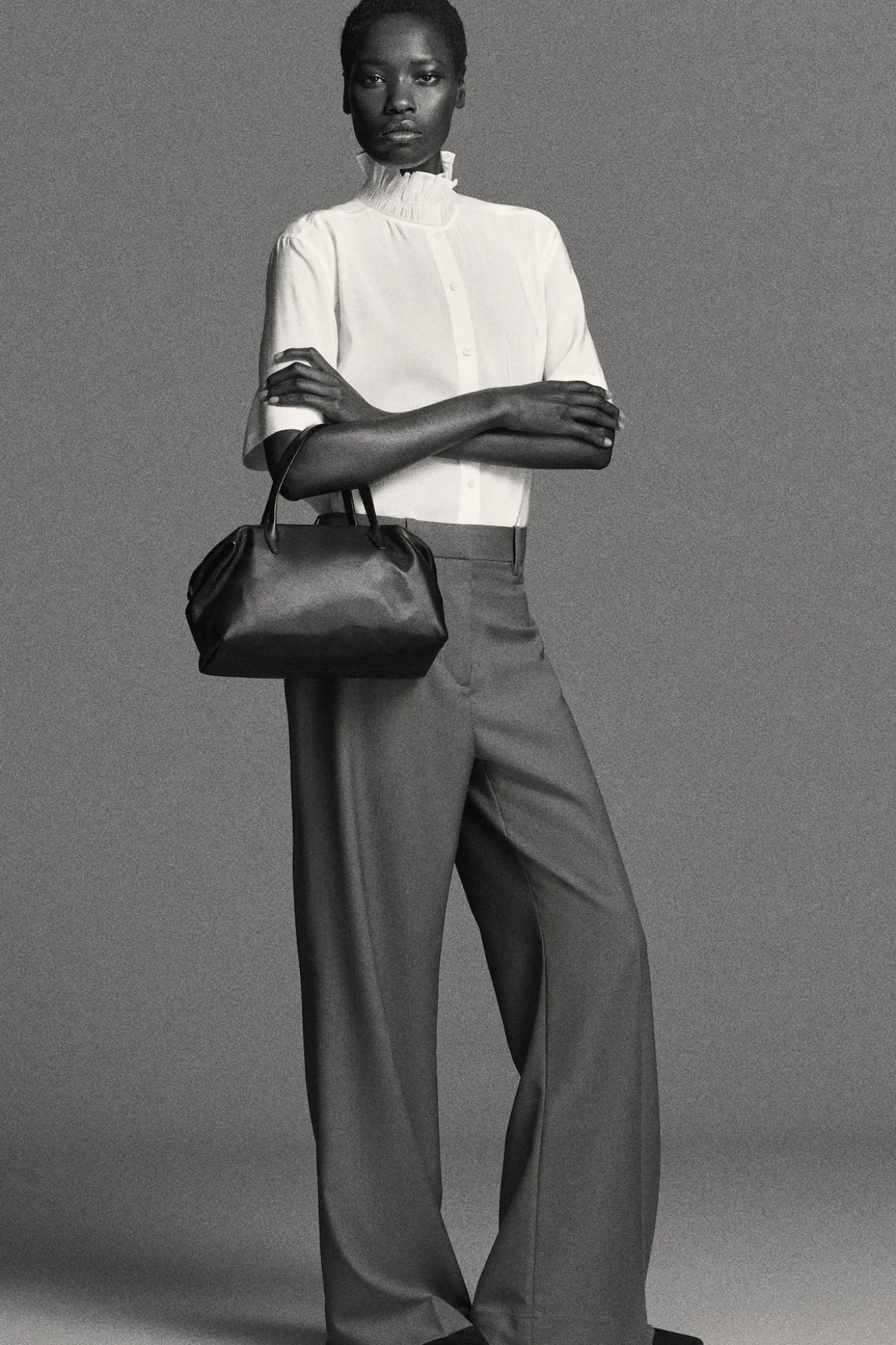 RUFFLE-COLLAR MODAL BLOUSE