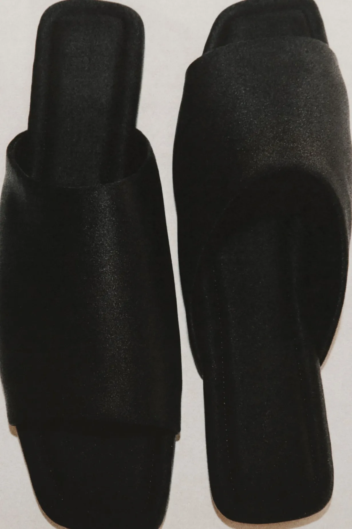 SCUBA SQUARE-TOE MULES