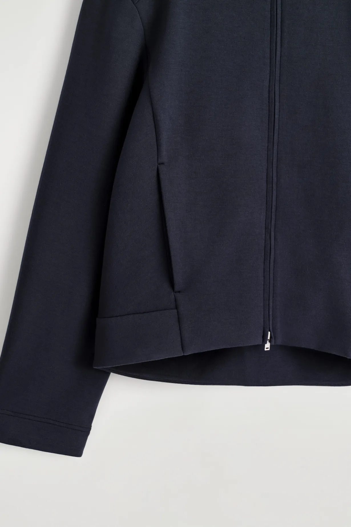 SCUBA TRACK JACKET