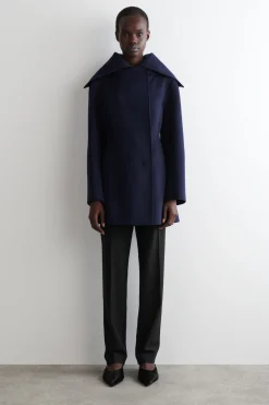 SCULPTED DOUBLE-FACED WOOL SHORT COAT