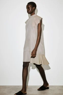 SCULPTED TURTLENECK DRESS