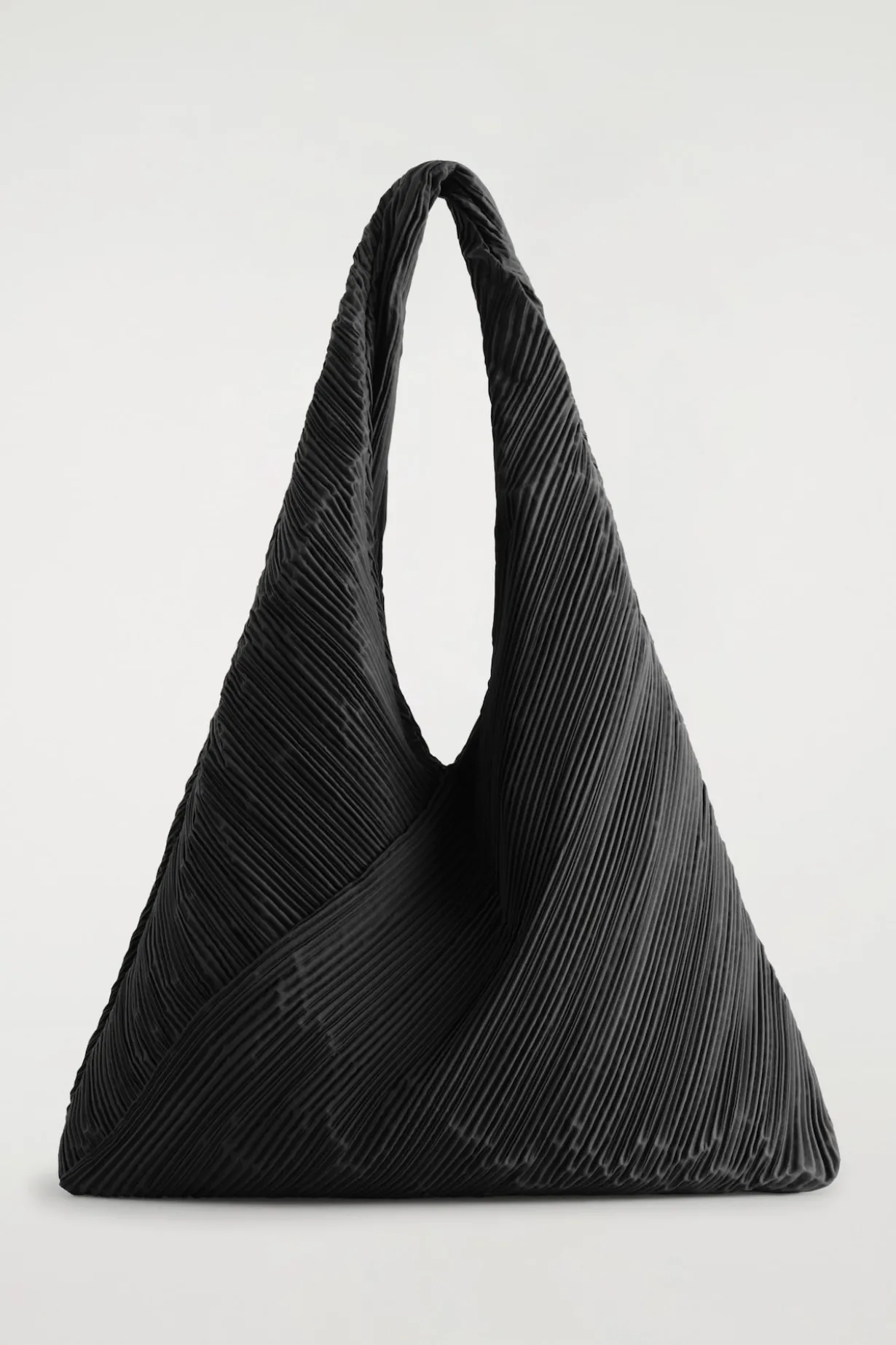 SCULPTURAL SHOULDER BAG – PLEATED