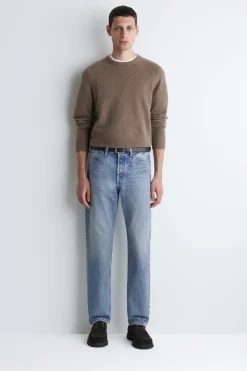 SEAMLESS CASHMERE CREW-NECK SWEATER