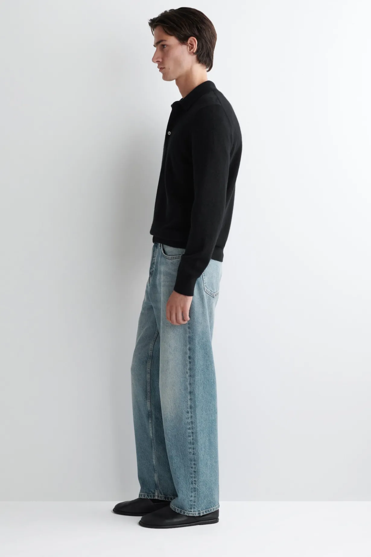 SEAMLESS CASHMERE POLO SHIRT