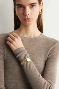SEAMLESS MERINO WOOL LONG-SLEEVED TOP