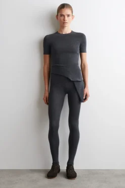 SEAMLESS MERINO WOOL T-SHIRT