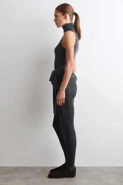 SEAMLESS MERINO WOOL TURTLENECK TOP