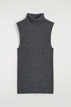 SEAMLESS MERINO WOOL TURTLENECK TOP