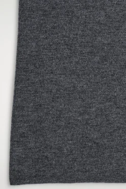SEAMLESS MERINO WOOL TURTLENECK TOP