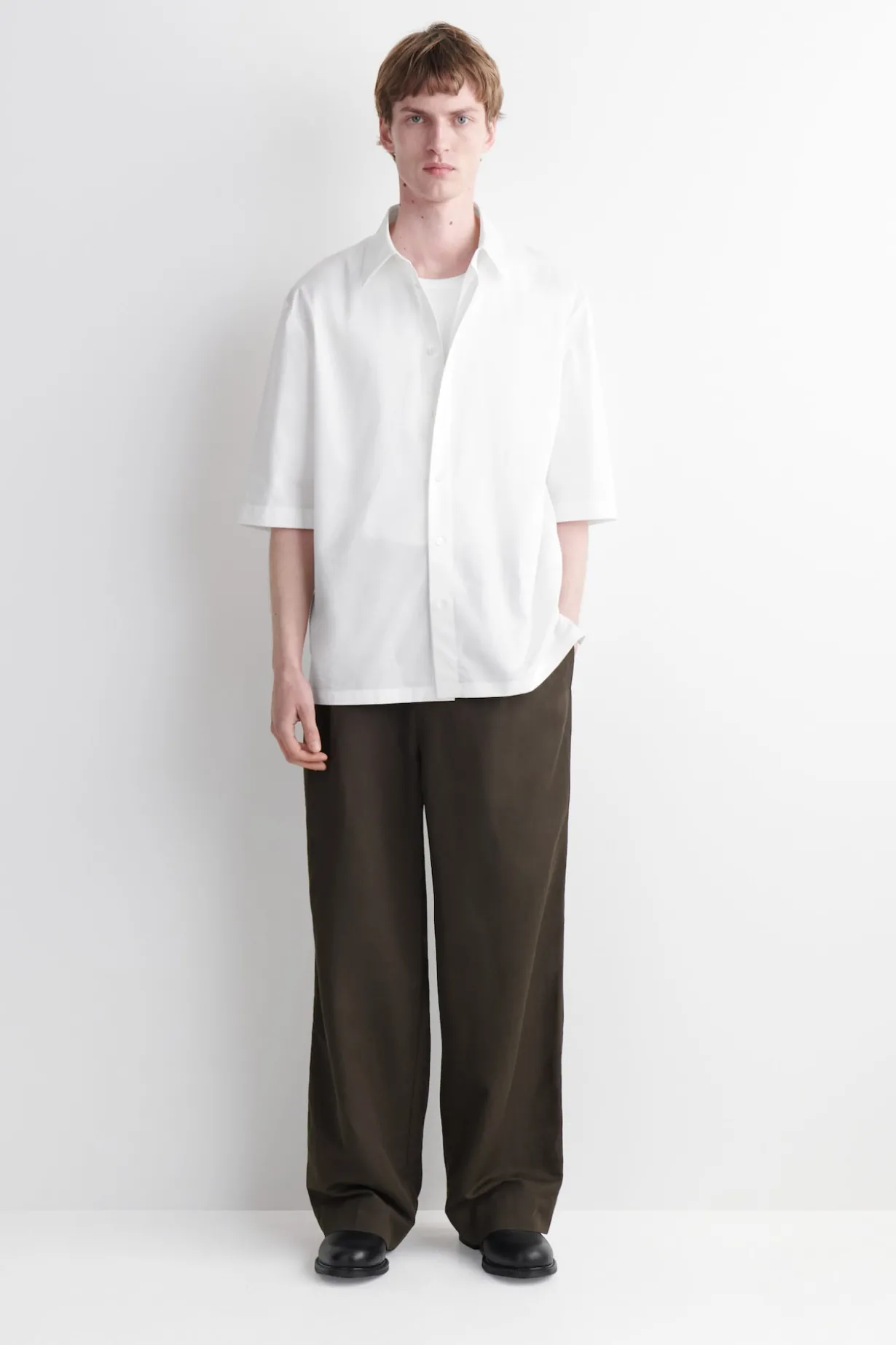 SHORT-SLEEVED COTTON SHIRT