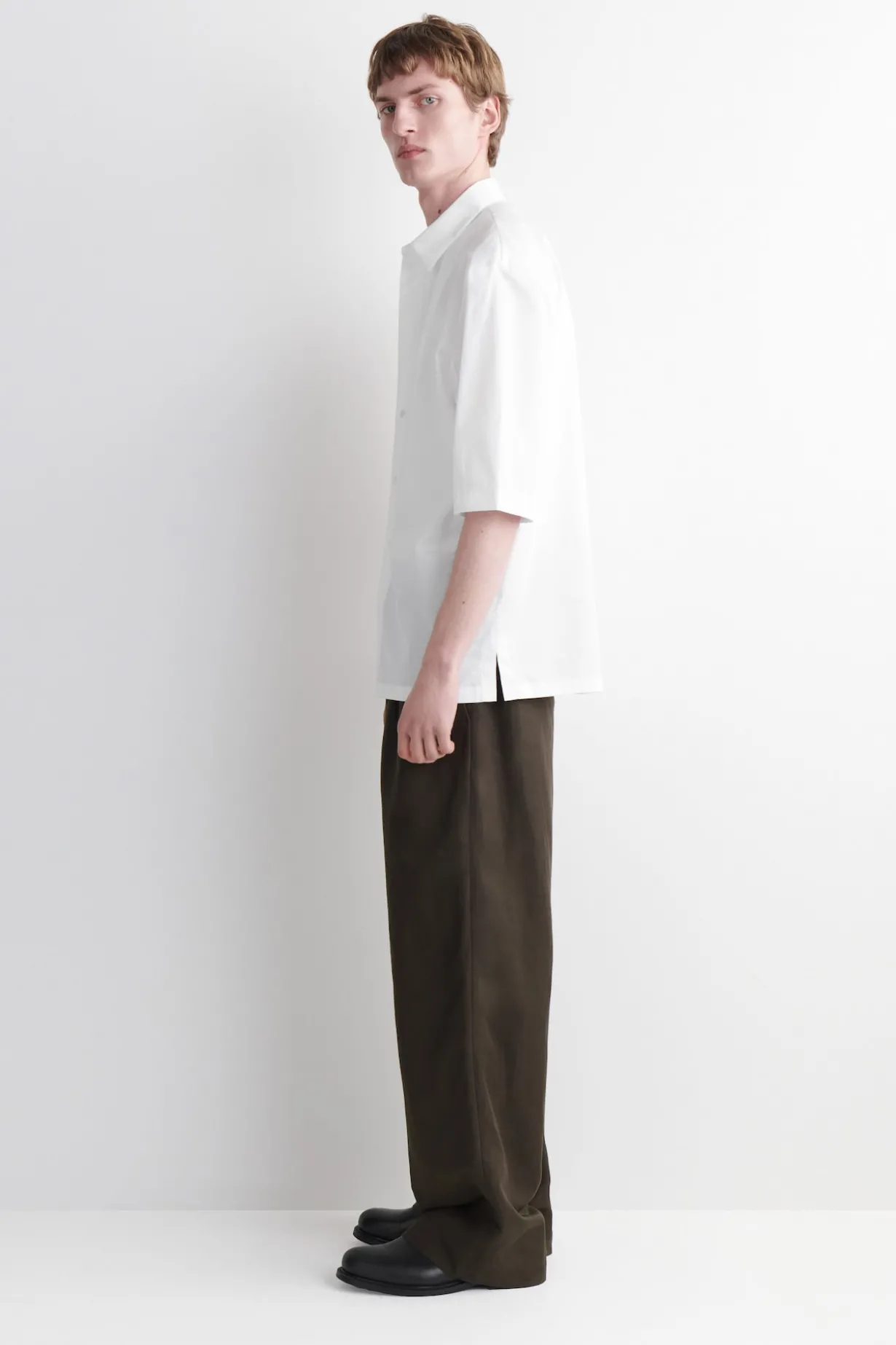 SHORT-SLEEVED COTTON SHIRT