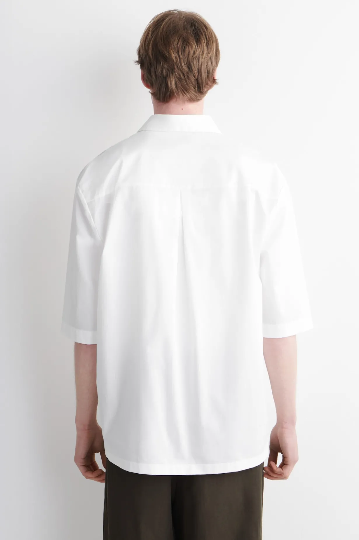SHORT-SLEEVED COTTON SHIRT