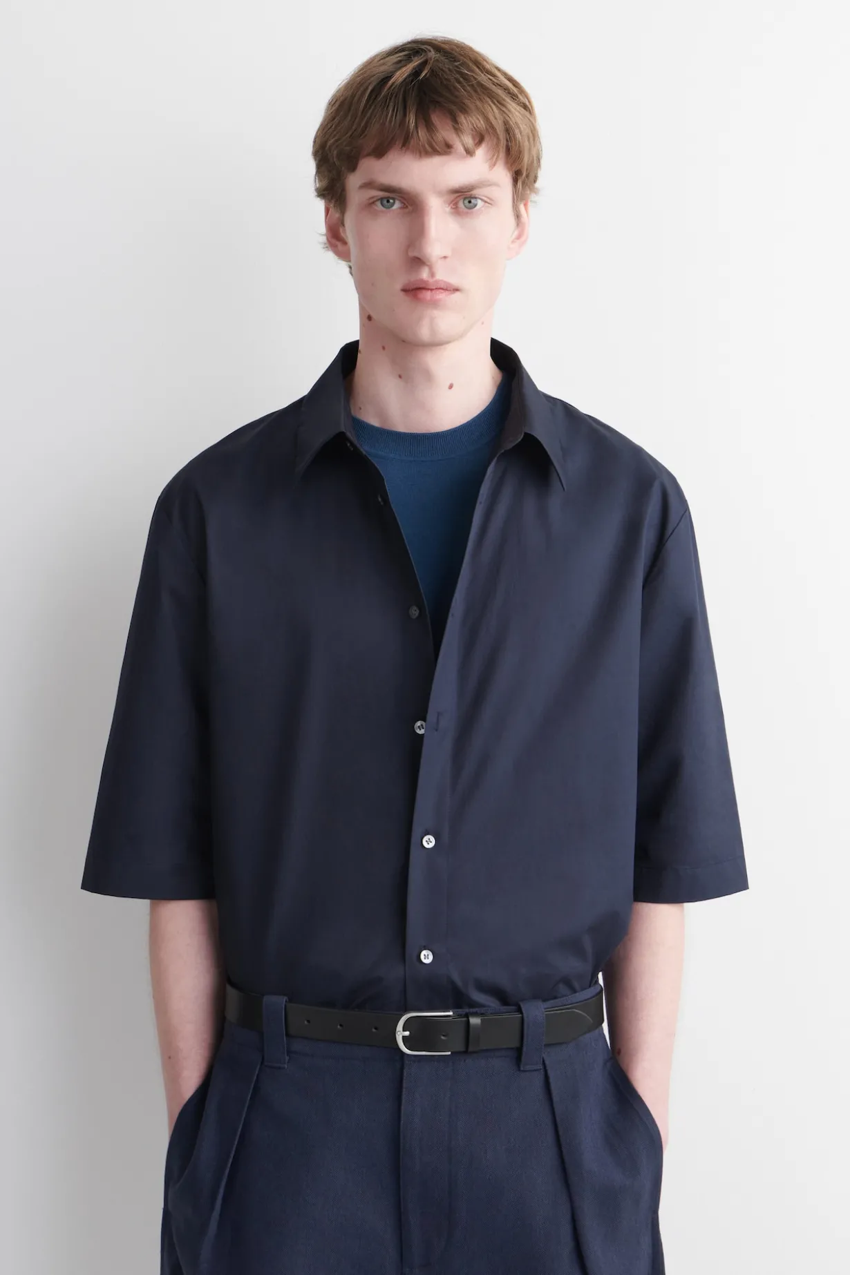 SHORT-SLEEVED COTTON SHIRT