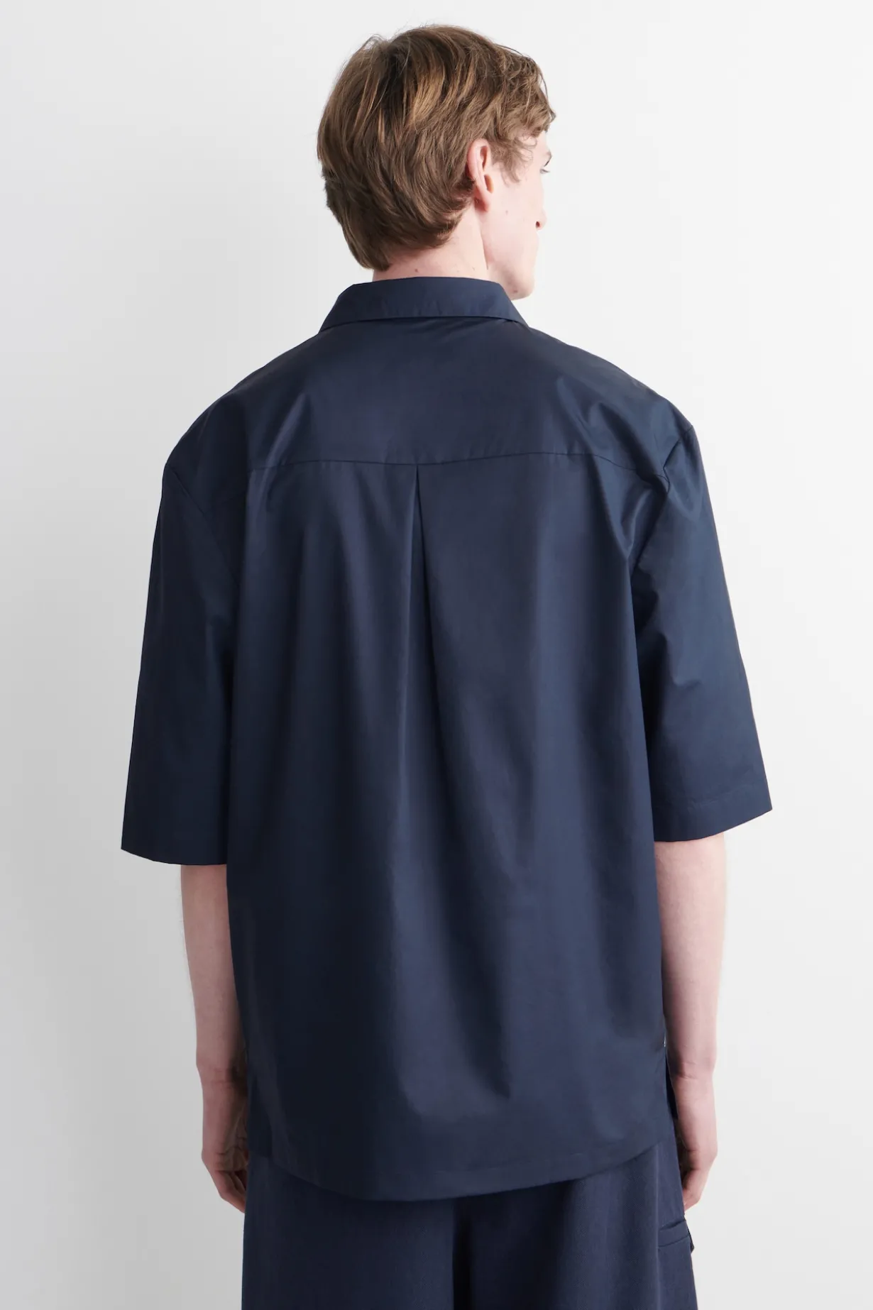 SHORT-SLEEVED COTTON SHIRT