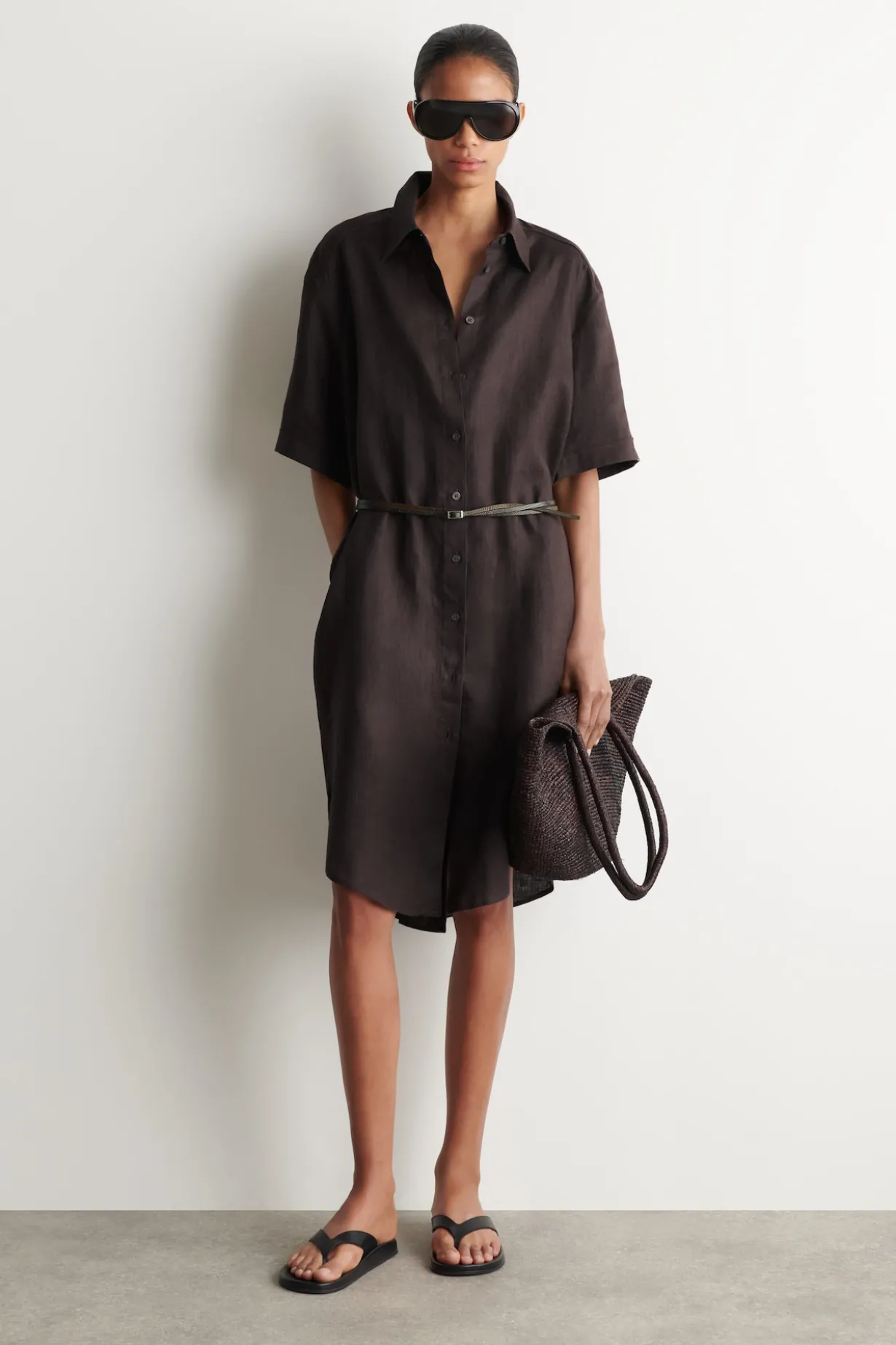SHORT-SLEEVED LINEN SHIRT DRESS