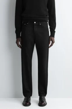 SIGNATURE REGULAR-FIT STRAIGHT-LEG JEANS