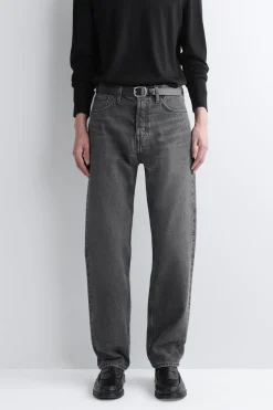 SIGNATURE REGULAR-FIT STRAIGHT-LEG JEANS