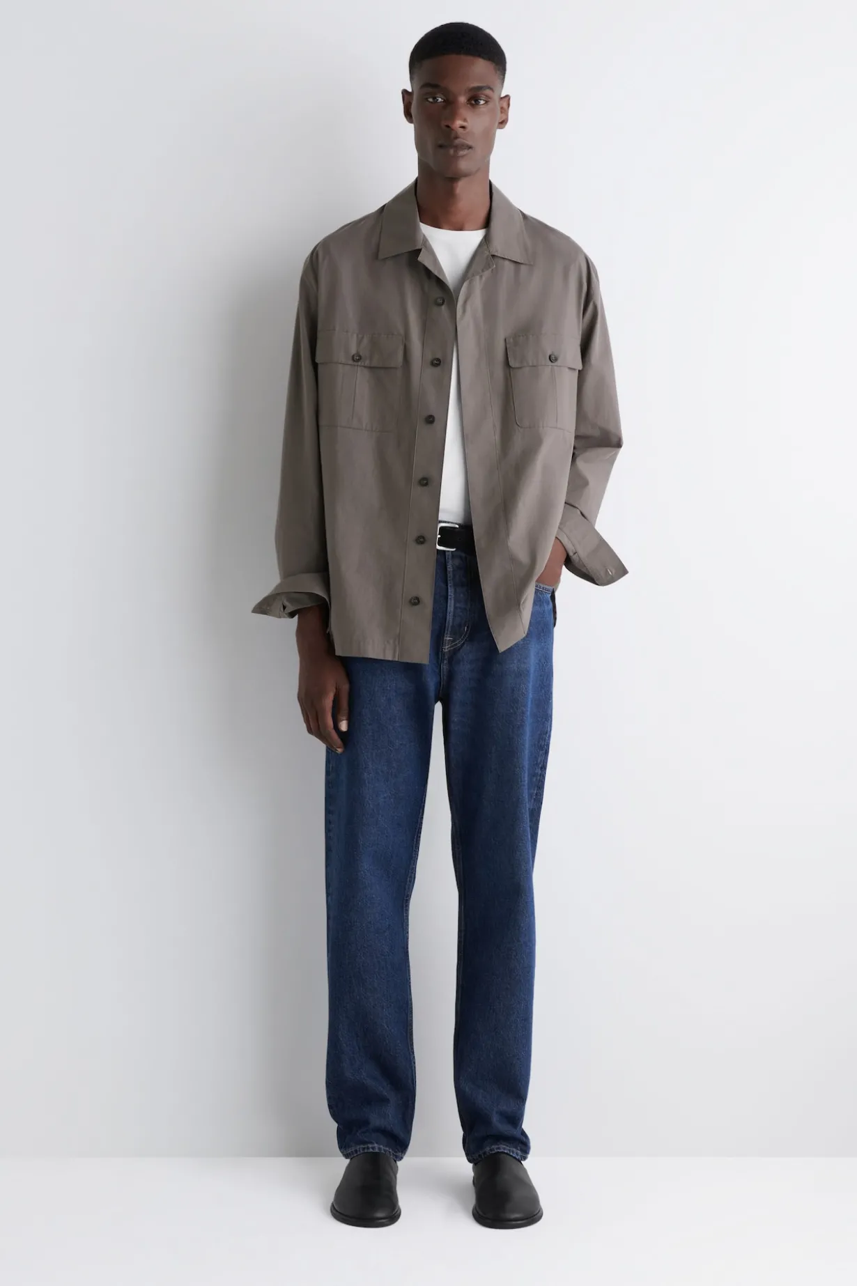 SIGNATURE REGULAR-FIT STRAIGHT-LEG JEANS