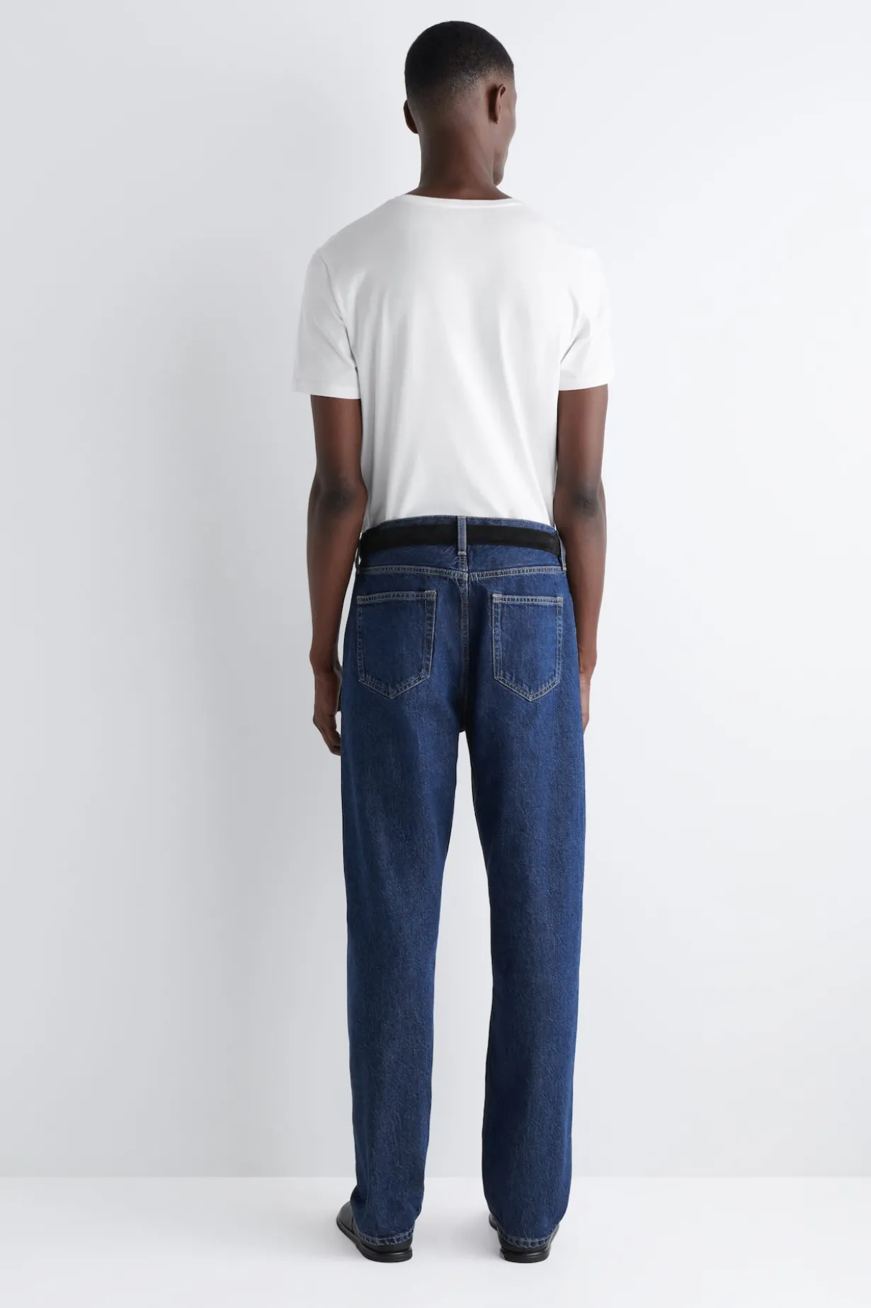 SIGNATURE REGULAR-FIT STRAIGHT-LEG JEANS