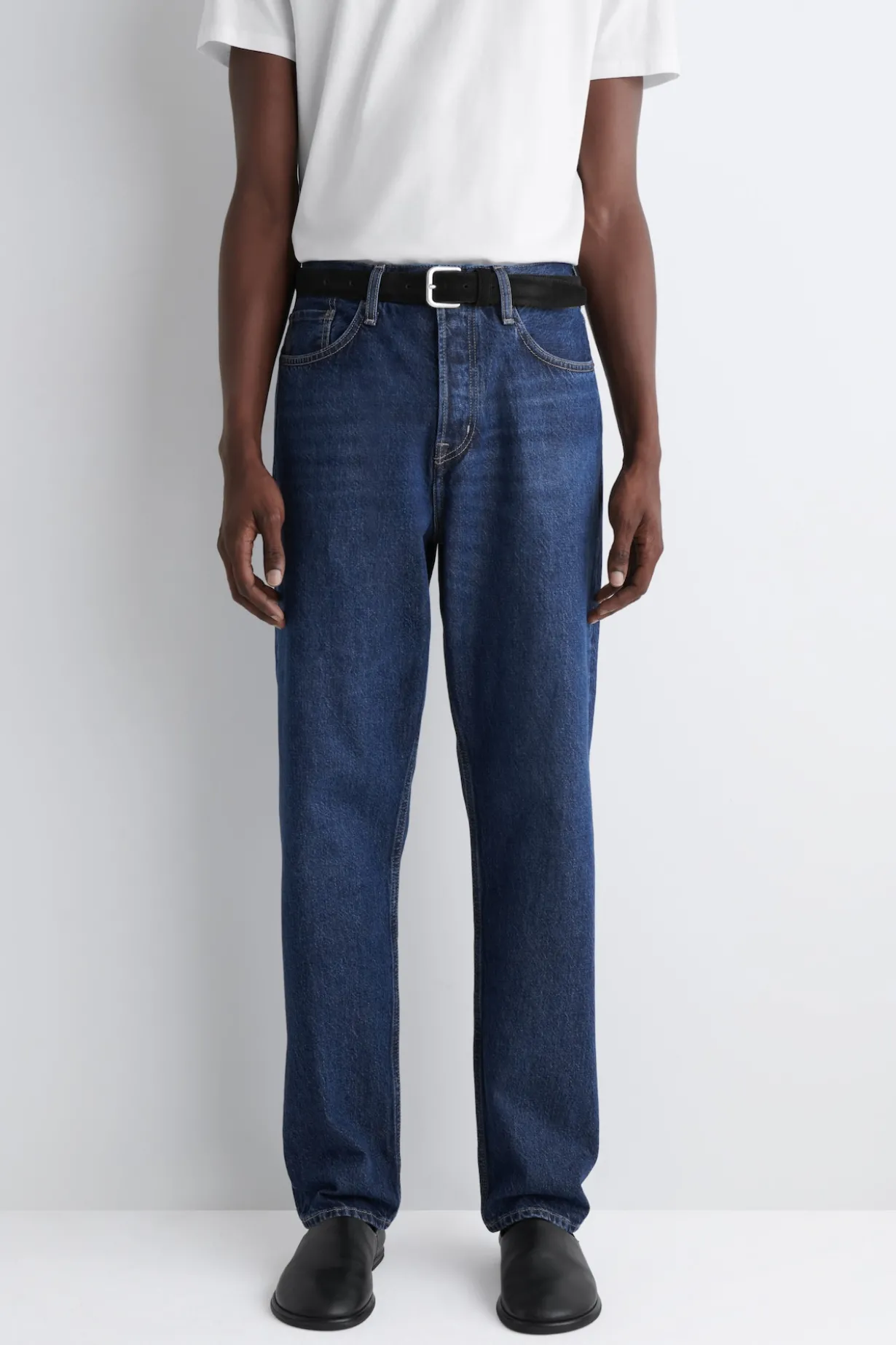 SIGNATURE REGULAR-FIT STRAIGHT-LEG JEANS