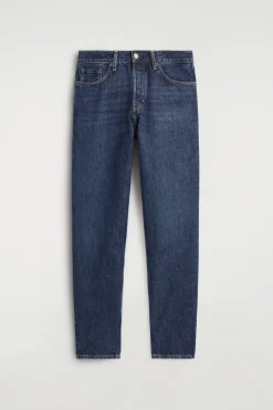 SIGNATURE REGULAR-FIT STRAIGHT-LEG JEANS