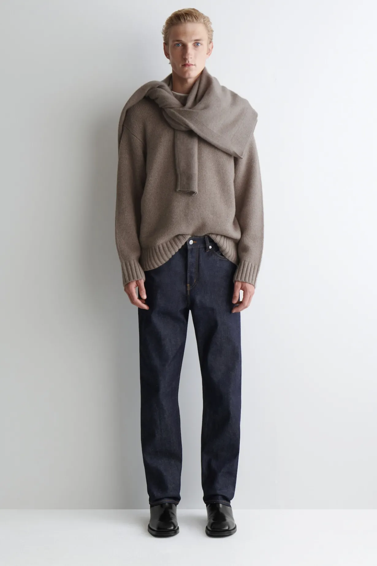 SIGNATURE SELVEDGE REGULAR-FIT STRAIGHT-LEG JEANS