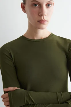 SLIM LIGHTWEIGHT LONG-SLEEVED TOP