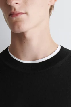 SLIM MERINO WOOL CREW-NECK SWEATER