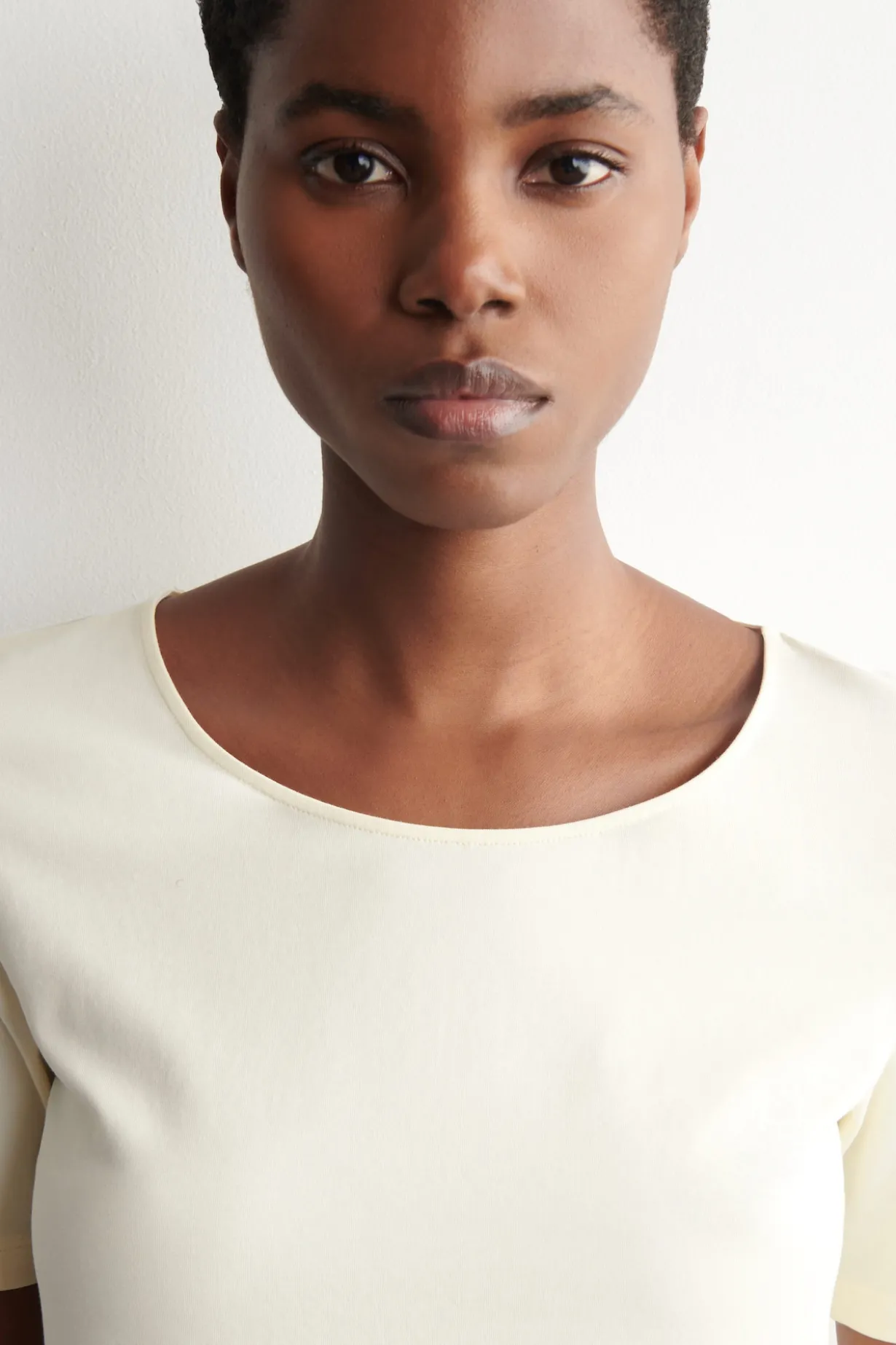 SLIM SCOOP-NECK COTTON T-SHIRT