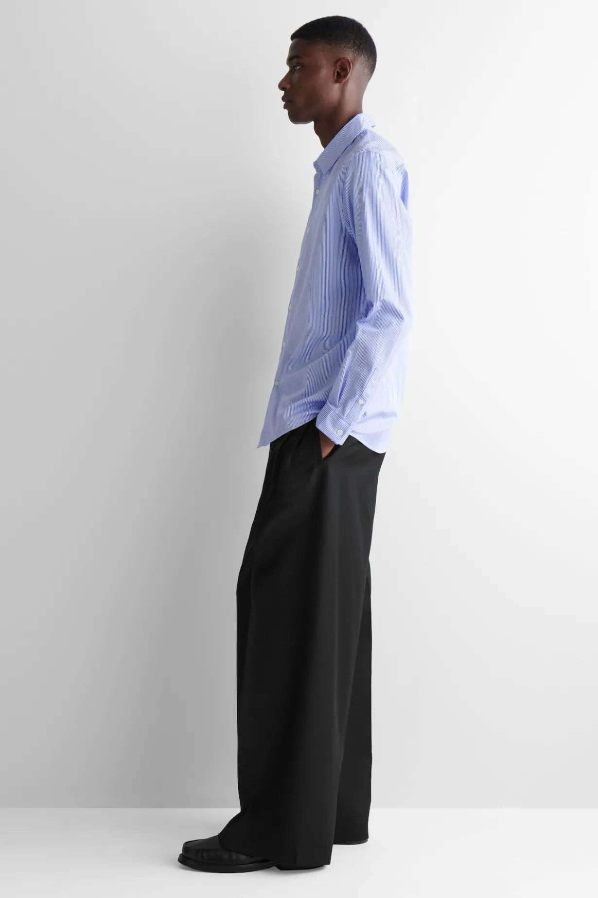 SLIM TAILORED POPLIN SHIRT