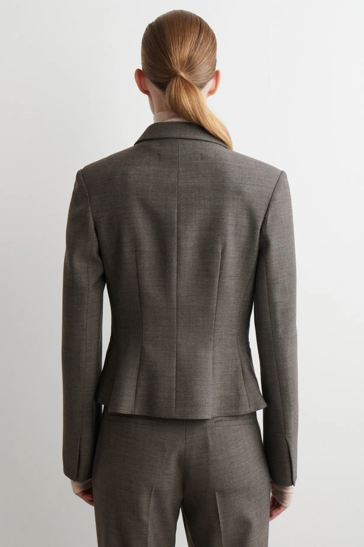 SLIM WAISTED WOOL BLAZER