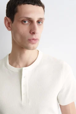 SLIM-FIT RIBBED HENLEY T-SHIRT
