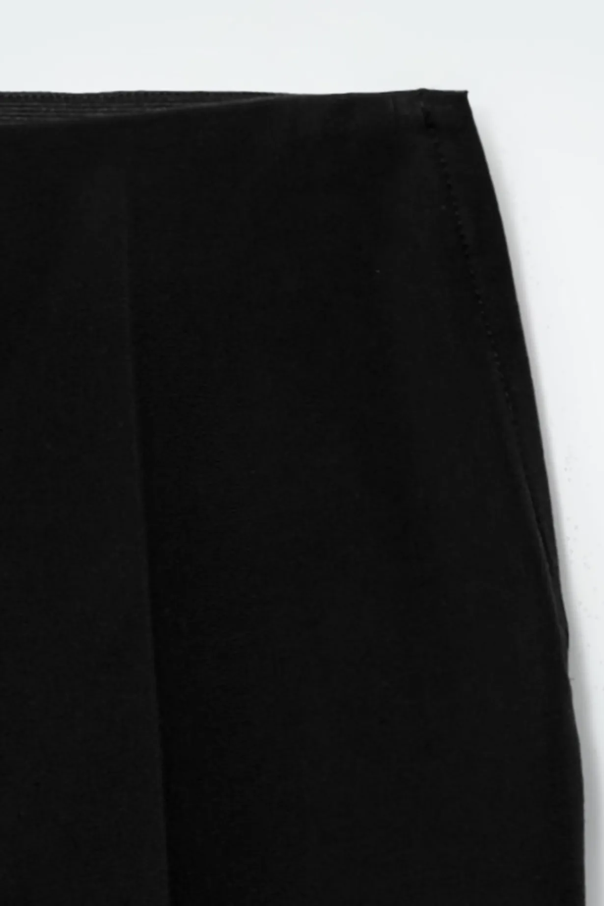 SLIM-LEG CROPPED PANTS