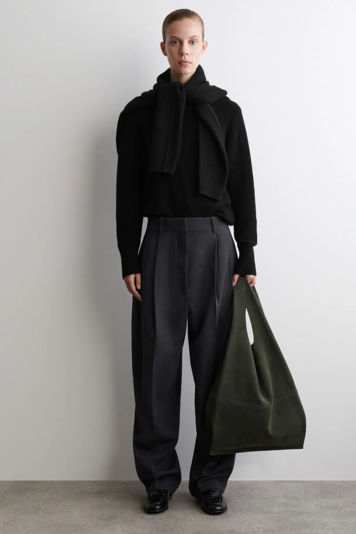 SLOUCHY TOTE - SUEDE
