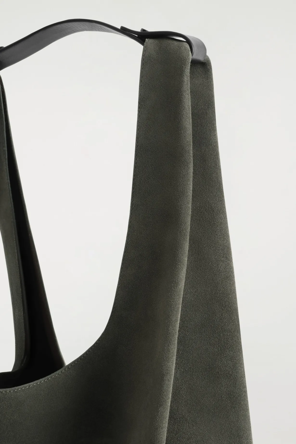 SLOUCHY TOTE - SUEDE