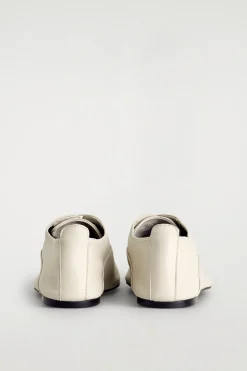 SOFT LEATHER BROGUES