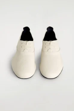 SOFT LEATHER BROGUES