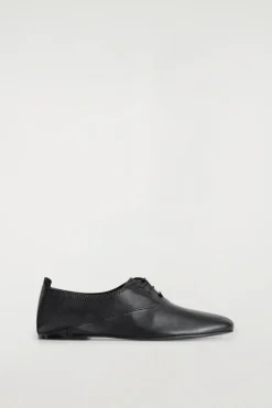SOFT LEATHER BROGUES