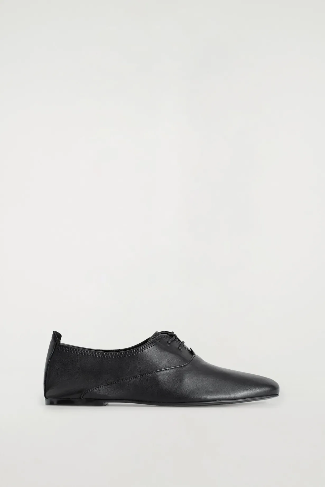 SOFT LEATHER BROGUES