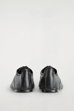 SOFT LEATHER BROGUES